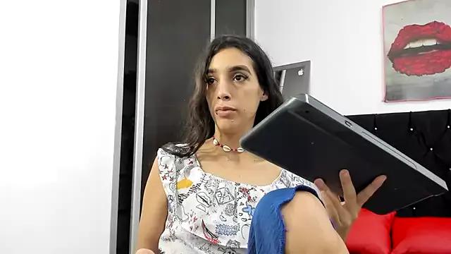 VictoriaAndAndry from StripChat is Freechat