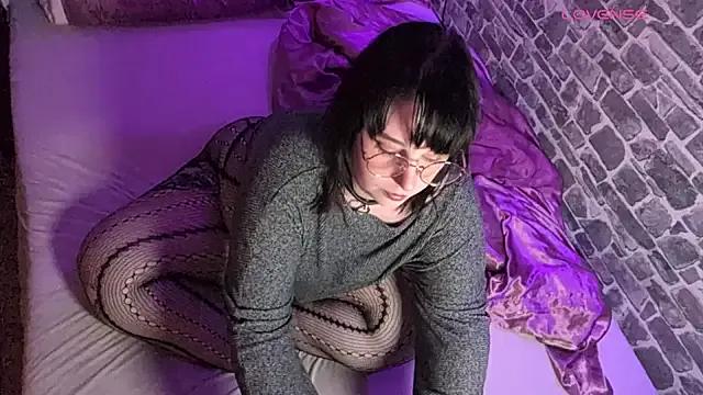 VictoriaBlackwood from StripChat is Freechat