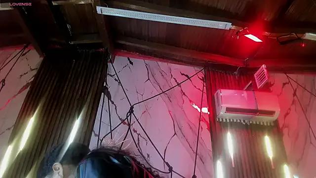 VictoriaDuart from StripChat is Freechat