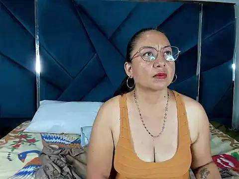 VictoriaSanz from StripChat is Freechat