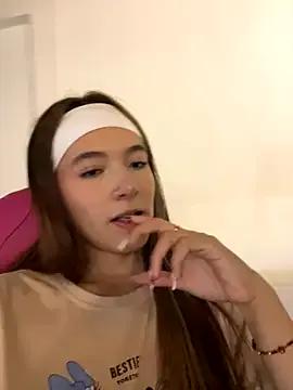 VictoriaSpark from StripChat is Freechat