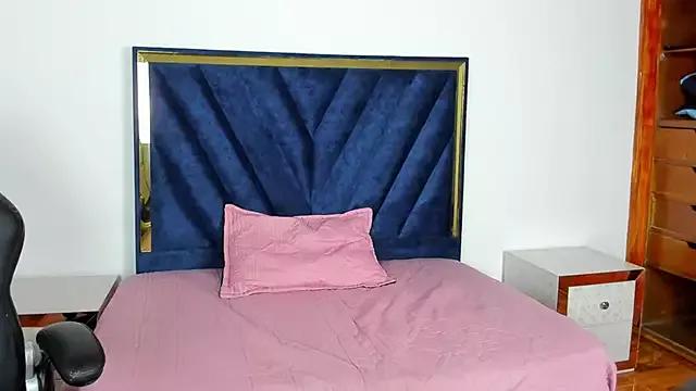 VictoriaVillaLobos from StripChat is Freechat