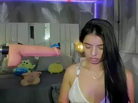 VIIOLETHARPER from StripChat