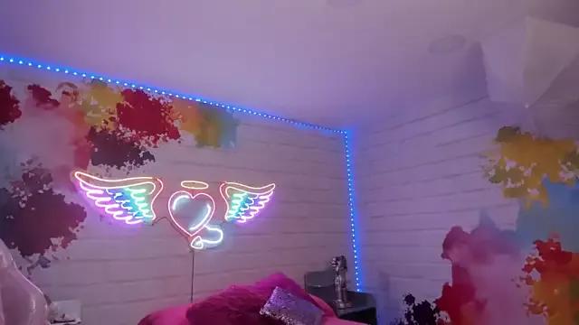 VIIOLETHARPER from StripChat