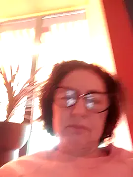 Vikimoon11 from StripChat