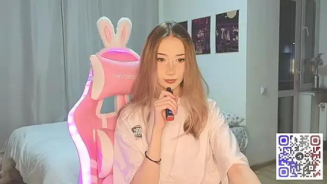 VikiSea from StripChat