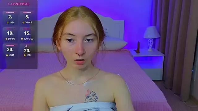 VikiVixen from StripChat