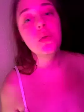 Vikkancs_X from StripChat