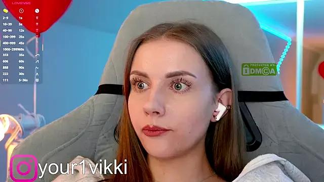 Vikki_Cheese from StripChat