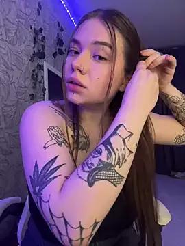 Vikki_toriya from StripChat
