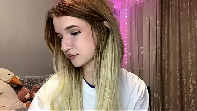 VikkiWittel on StripChat 