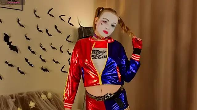 VinnieSerrano from StripChat is Freechat