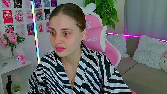 Try our streaming cams variety and talk on a personal level with our adorable girls streamers, showing off their bountiful shapes and dildos.