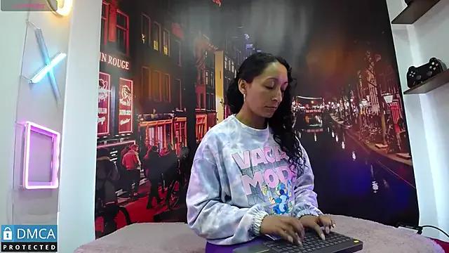 Try our streaming cams variety and talk on a personal level with our adorable girls streamers, showing off their bountiful shapes and dildos.