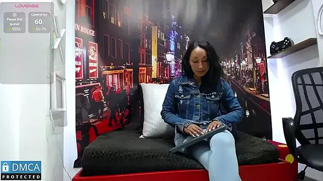 Try our streaming cams variety and talk on a personal level with our adorable girls streamers, showing off their bountiful shapes and dildos.