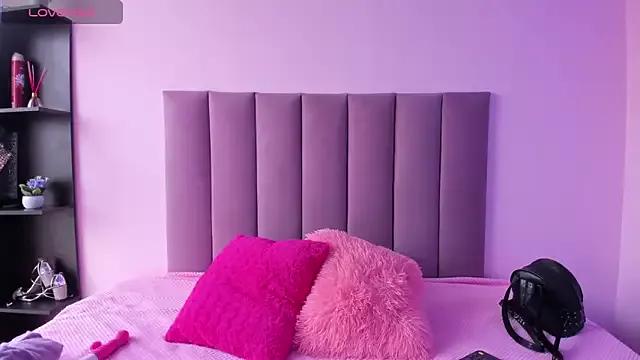 Try our streaming cams variety and talk on a personal level with our adorable girls streamers, showing off their bountiful shapes and dildos.