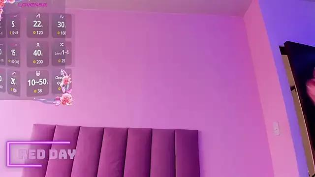 Try our streaming cams variety and talk on a personal level with our adorable girls streamers, showing off their bountiful shapes and dildos.