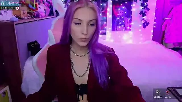 Try our streaming cams variety and talk on a personal level with our adorable girls streamers, showing off their bountiful shapes and dildos.