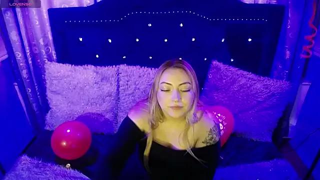 Try our streaming cams variety and talk on a personal level with our adorable girls streamers, showing off their bountiful shapes and dildos.