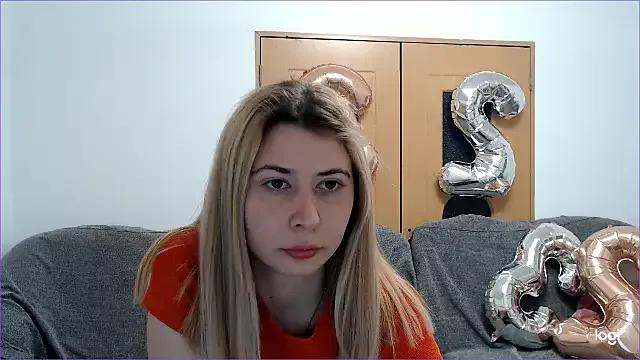 VioletaFlower7 from StripChat is Freechat
