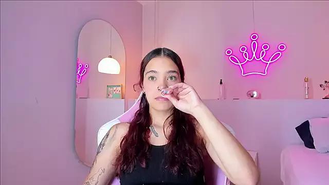 Try our streaming cams variety and talk on a personal level with our adorable girls streamers, showing off their bountiful shapes and dildos.