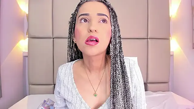 violett_rabbit_ from StripChat is Freechat