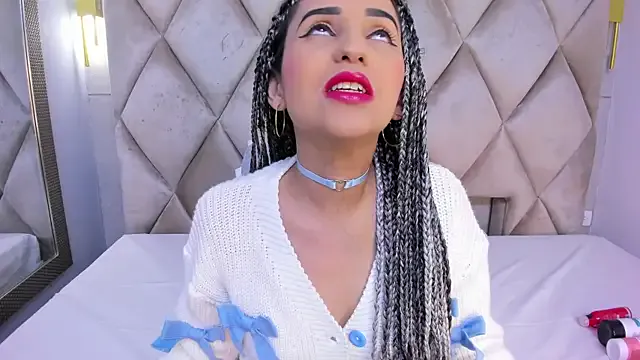 violett_rabbit_ from StripChat is Freechat