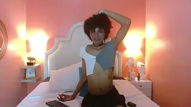 Violett_Salvatore from StripChat is Freechat