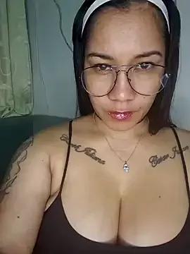 violettaa_millerss from StripChat is Freechat