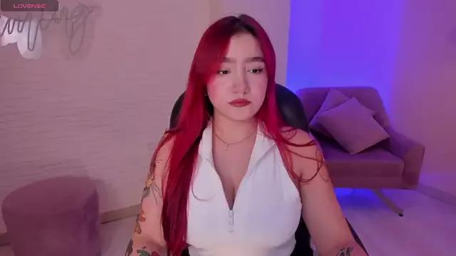 Try our streaming cams variety and talk on a personal level with our adorable girls streamers, showing off their bountiful shapes and dildos.