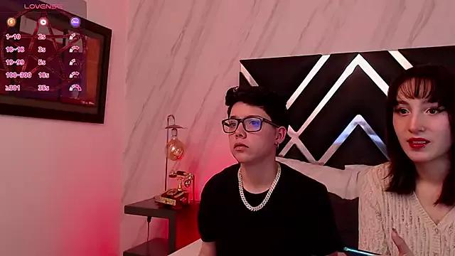 Try our streaming cams variety and talk on a personal level with our adorable girls streamers, showing off their bountiful shapes and dildos.
