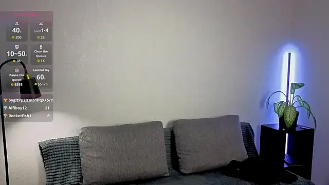 violetwluv from StripChat is Freechat