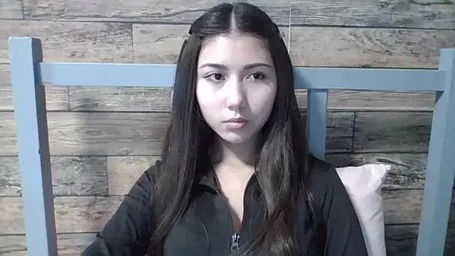 Virginia_Hicks from StripChat is Freechat