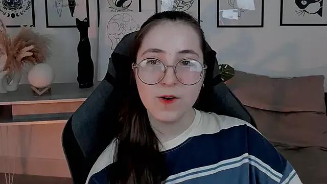 Try our streaming cams variety and talk on a personal level with our adorable girls streamers, showing off their bountiful shapes and dildos.