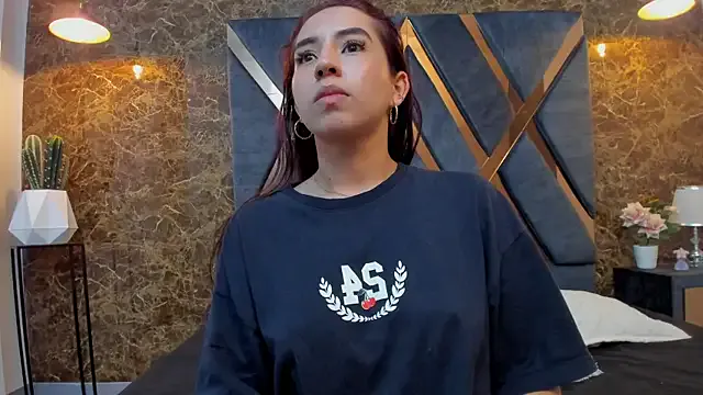 Vittoria_Conti_ from StripChat is Freechat