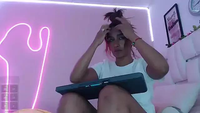 Vivi_bless from StripChat
