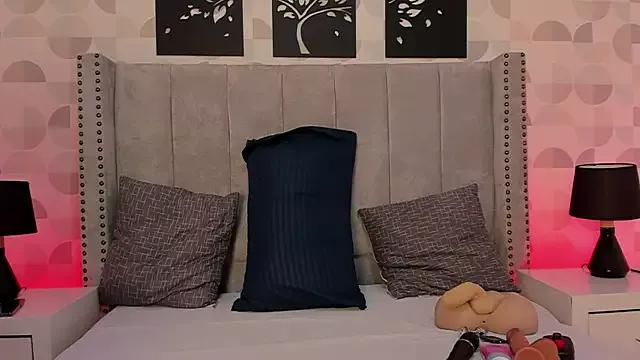 vivi_ruby from StripChat is Freechat