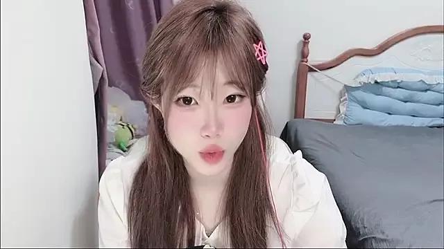 vivian-vv from StripChat
