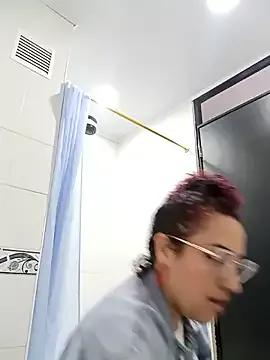 Vivian_Cooper12 from StripChat