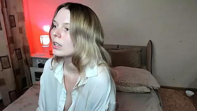 Vivian_Davis from StripChat