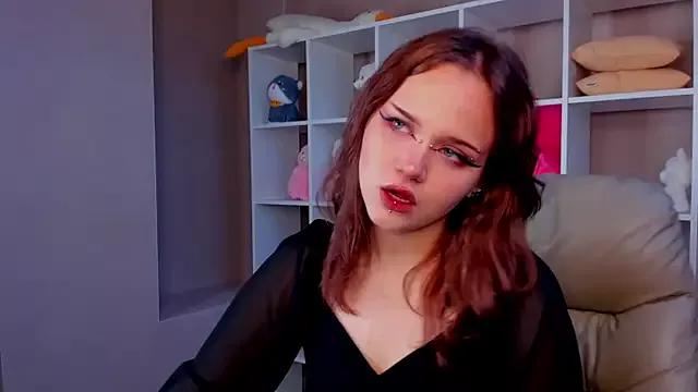 Vivian_Hortton from StripChat is Freechat