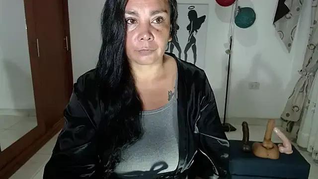 Vivian_milf_paint from StripChat
