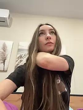 viviandaimond1 from StripChat