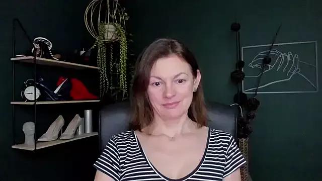 VivianWILD from StripChat