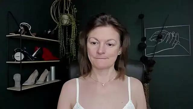 VivianWILD from StripChat