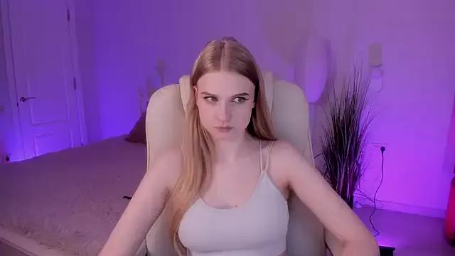 Vivien_Di from StripChat