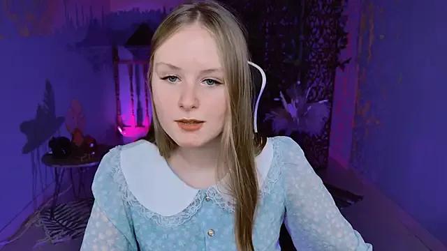 VivienLeeigh from StripChat