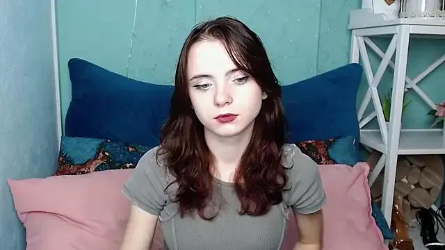 VivienneRo from StripChat is Freechat