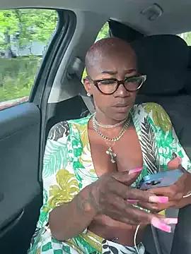 VixenCapri from StripChat is Freechat