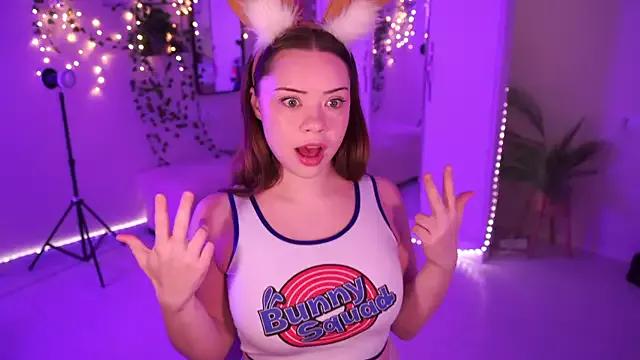 VixenMia from StripChat is Freechat
